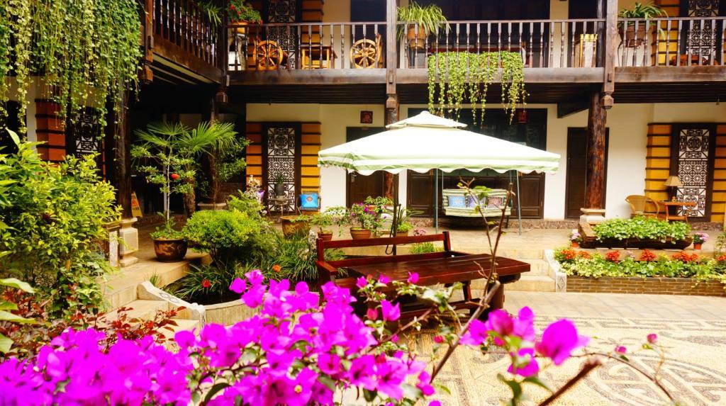 Lijiang Wangjia Courtyard Inn Lijiang (Yunnan) Exterior photo