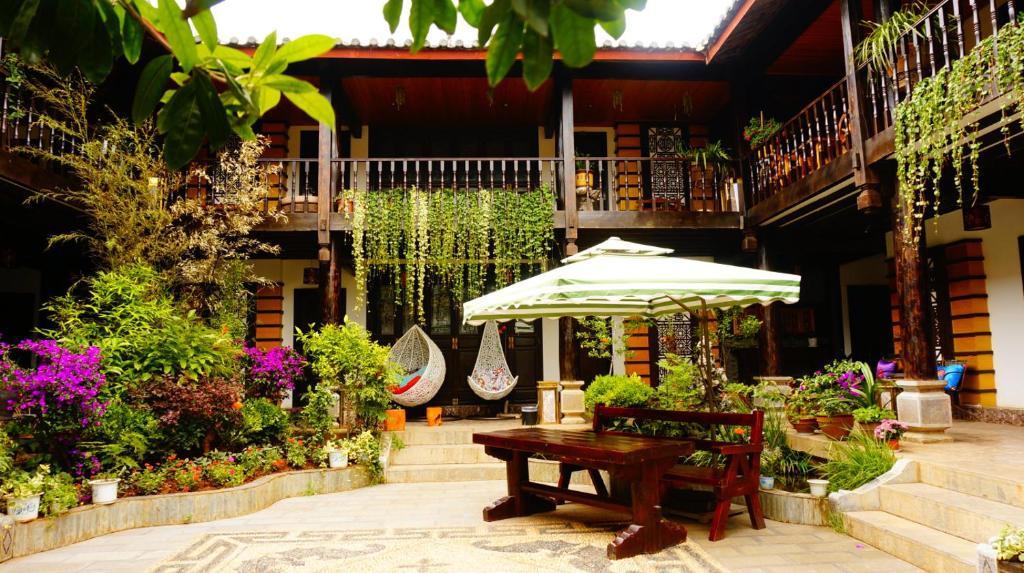 Lijiang Wangjia Courtyard Inn Lijiang (Yunnan) Exterior photo